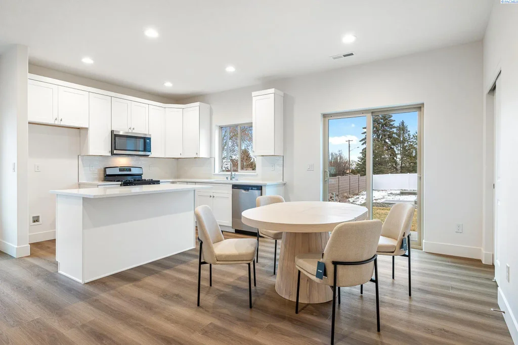 1009 S Underwood Pl, Kennewick