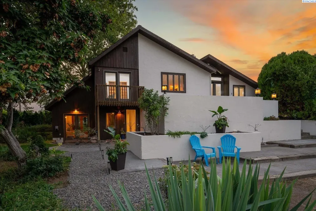 53010 N Hillview Ct Ne, Benton City