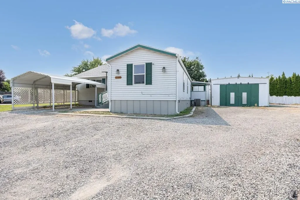 1716 S Huntington Pl, Kennewick