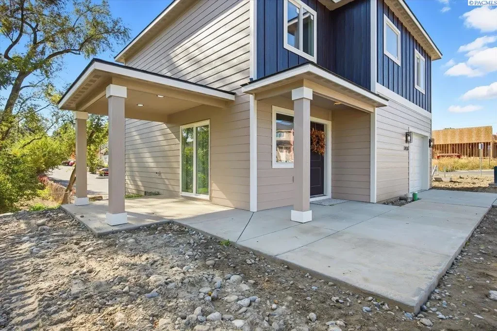 3416 W 6th Place, Kennewick