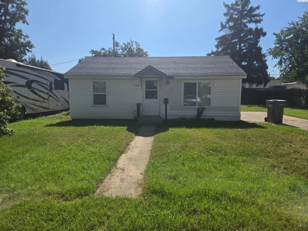 1503 W 4th Pl, Kennewick