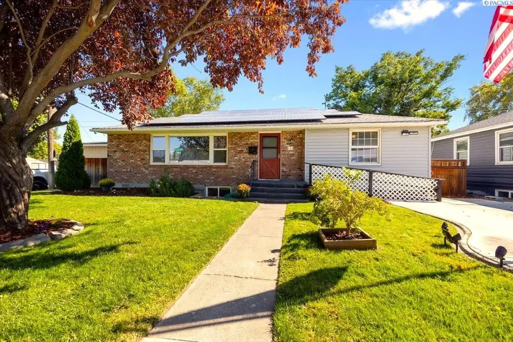114 N Olympia St, Kennewick