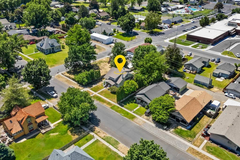 837 Court Street, Prosser