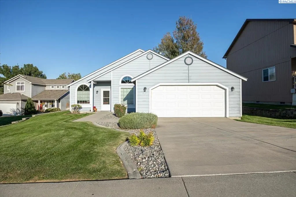 3435 S Dennis St, Kennewick