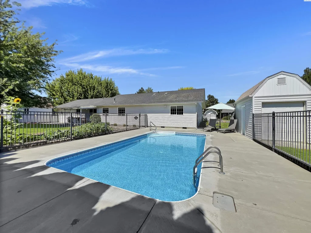 192205 E 247th Pr Se, Kennewick