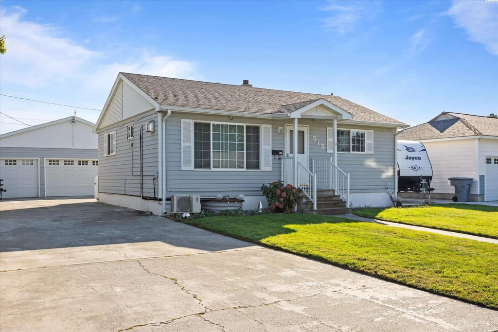 515 Blue St, Richland