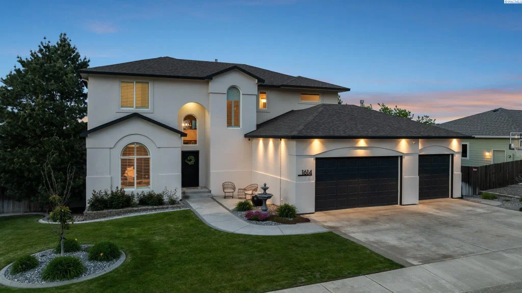 1614 W 51st Avenue, Kennewick