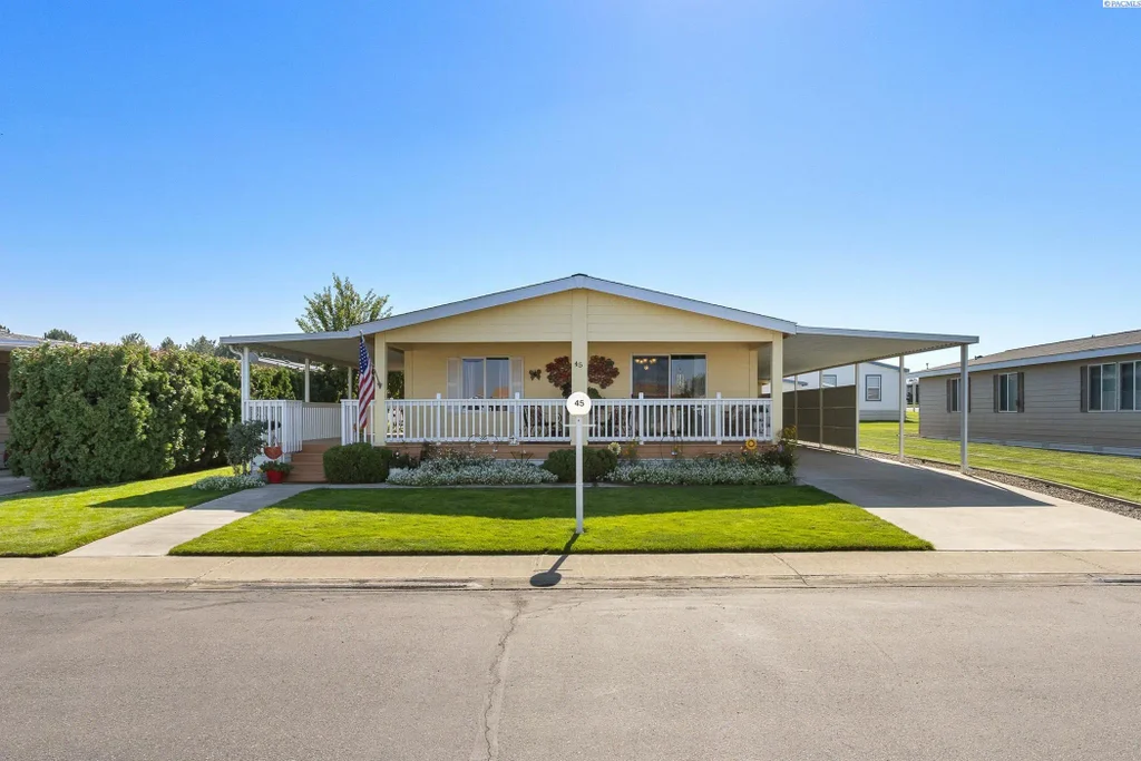 312 S Columbia Center Blvd #45, Kennewick