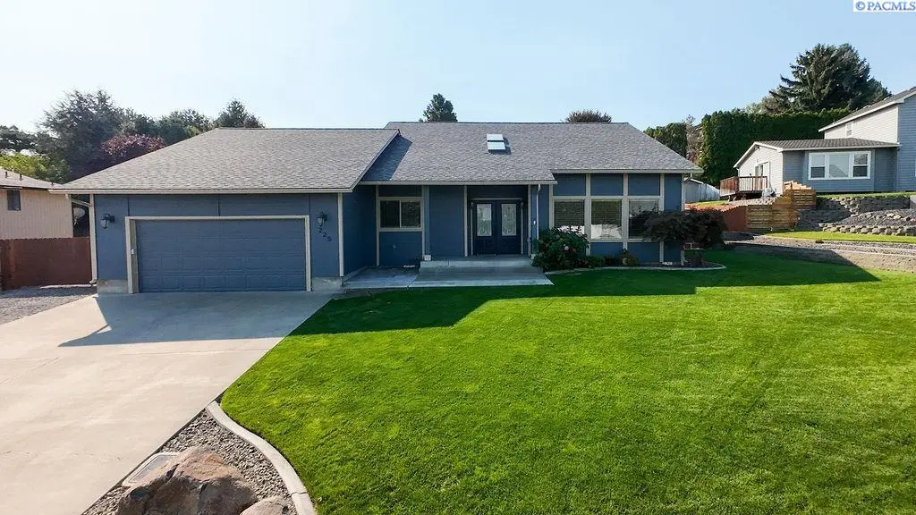 225 Rockwood Drive, Richland