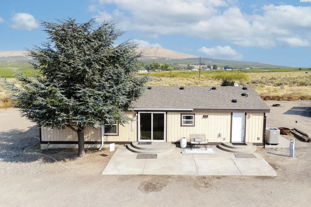 24617 E Sr 224, Benton City