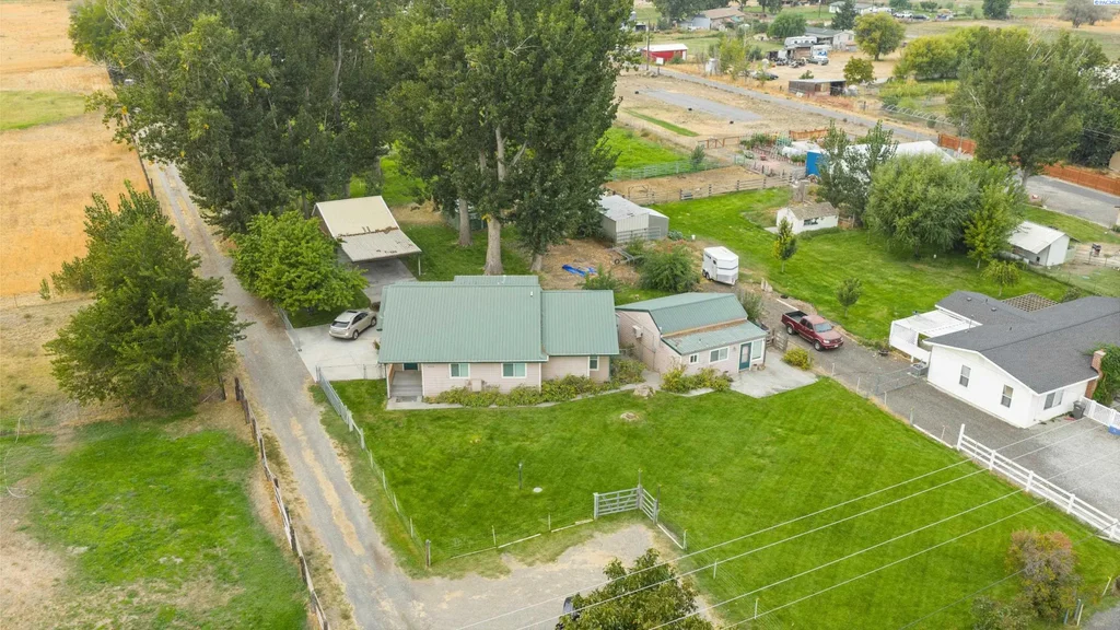 41406 S Finley Rd, Kennewick