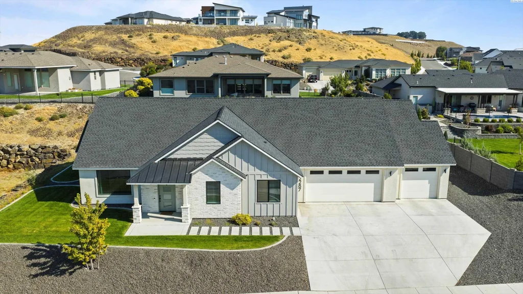 2287 S Alaska St., Kennewick