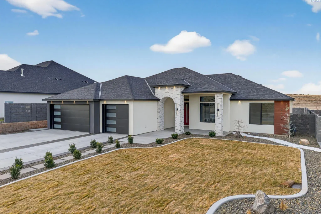 2879 Savanna Avenue, Richland