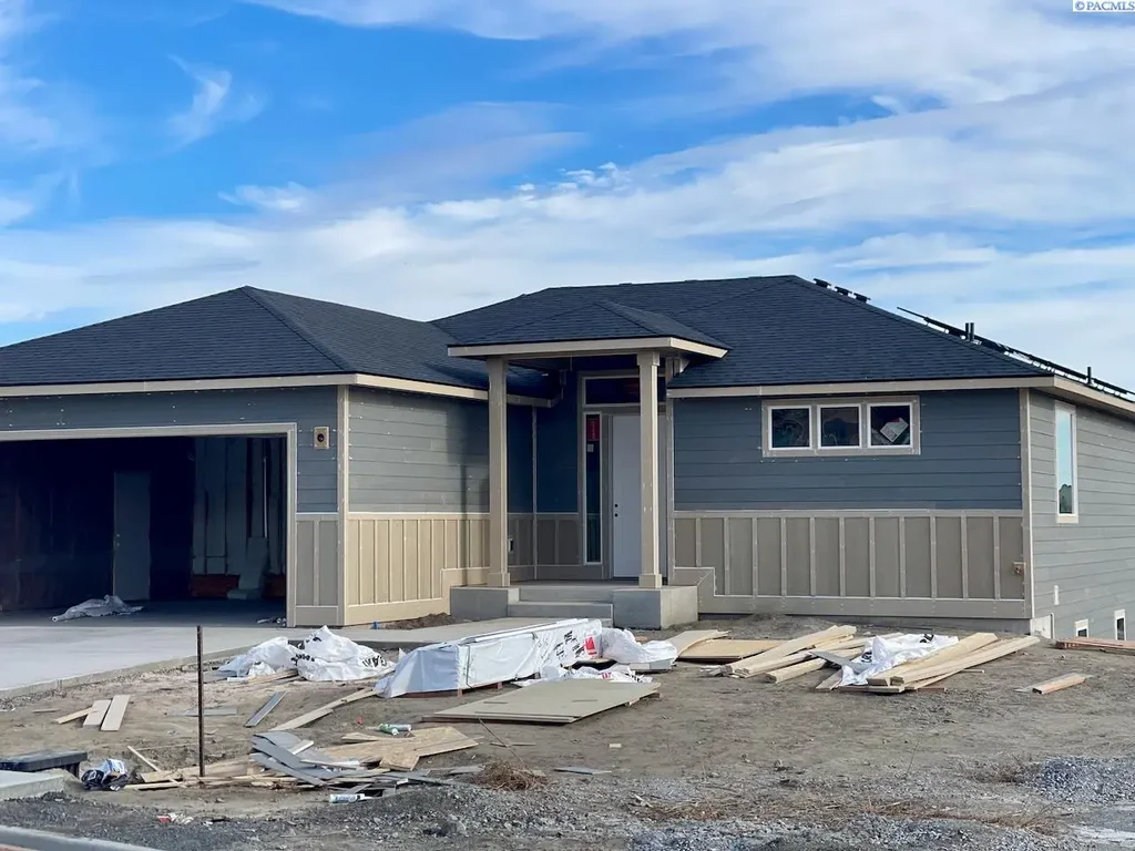 2810 Bella Court, Richland