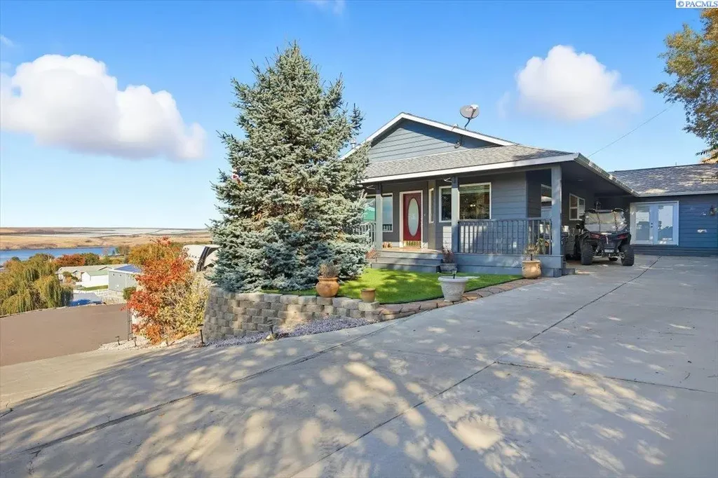 372 Harbor Blvd., Burbank