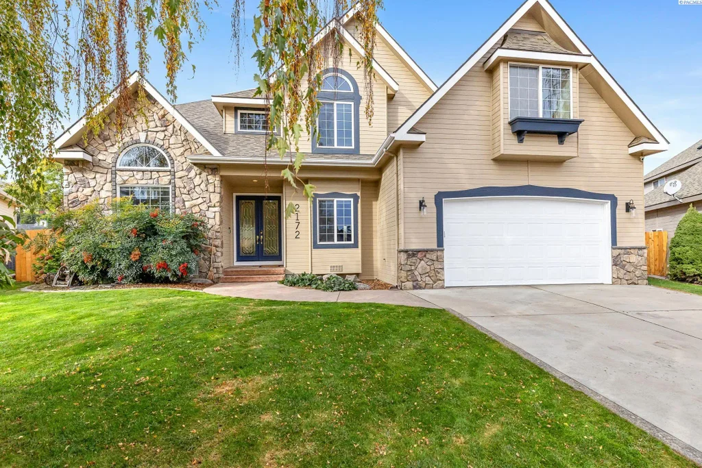 2172 Newhaven Loop, Richland