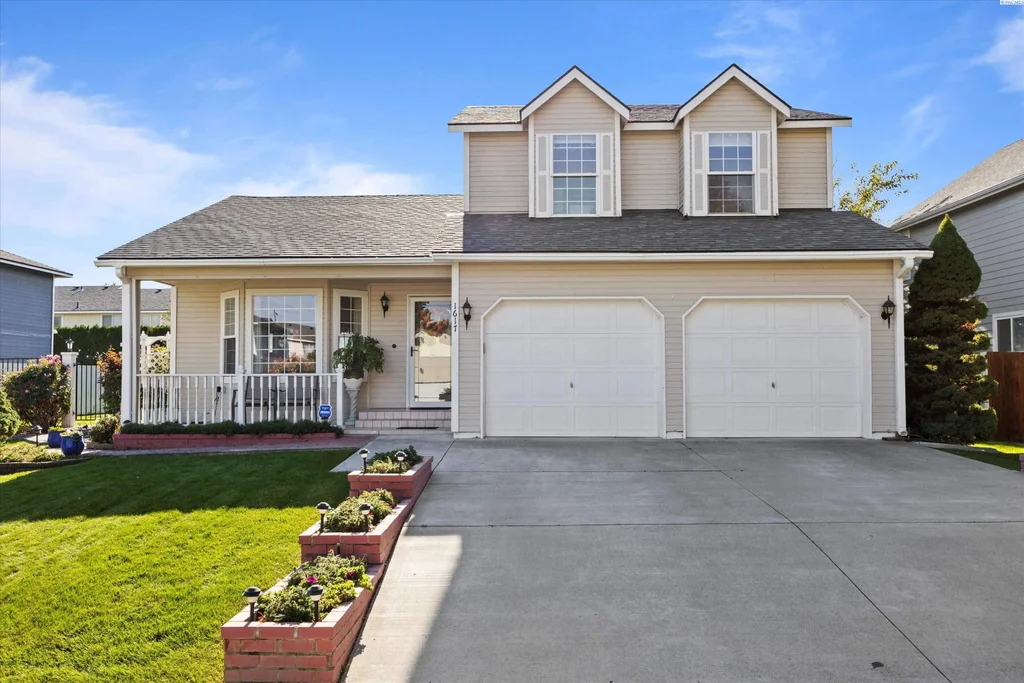 1617 W 24th Ave, Kennewick
