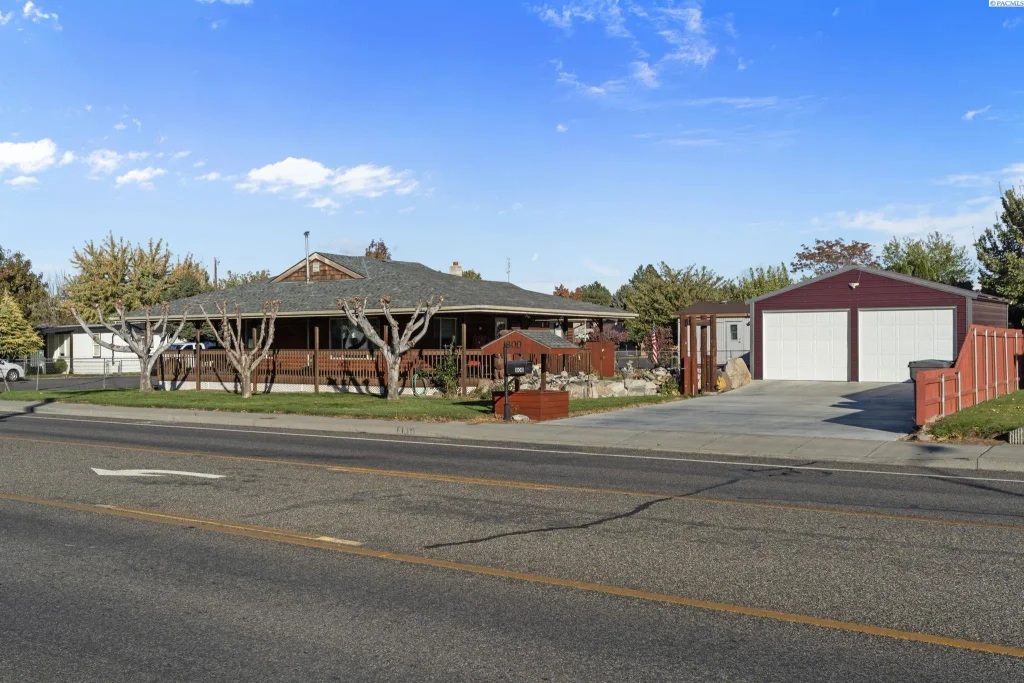 800 N Volland, Kennewick