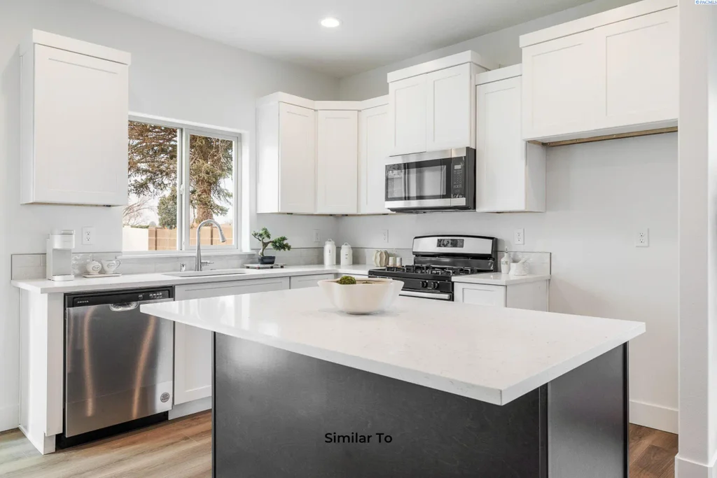 7536 Grapevine Ct, West Richland