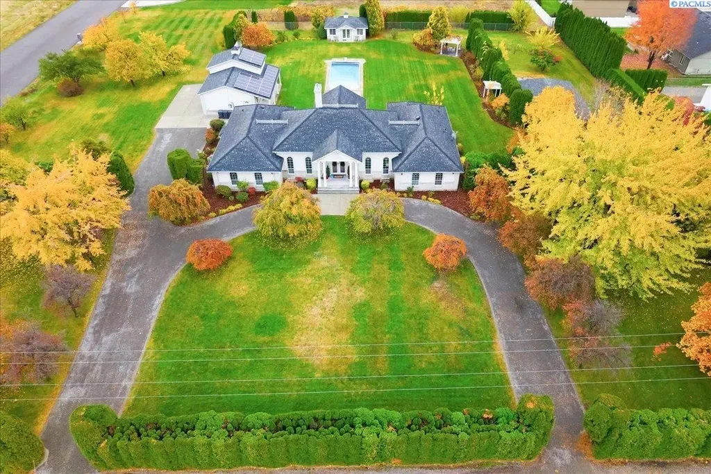 1709 N Road 80, Pasco