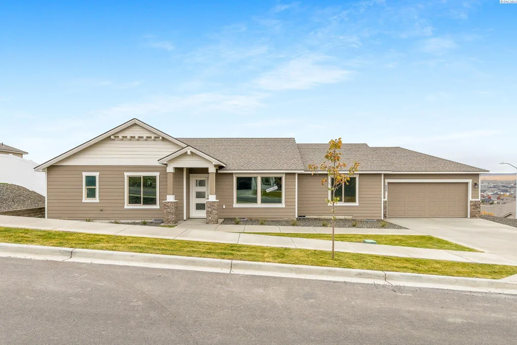 6327 W 28th Ave, Kennewick