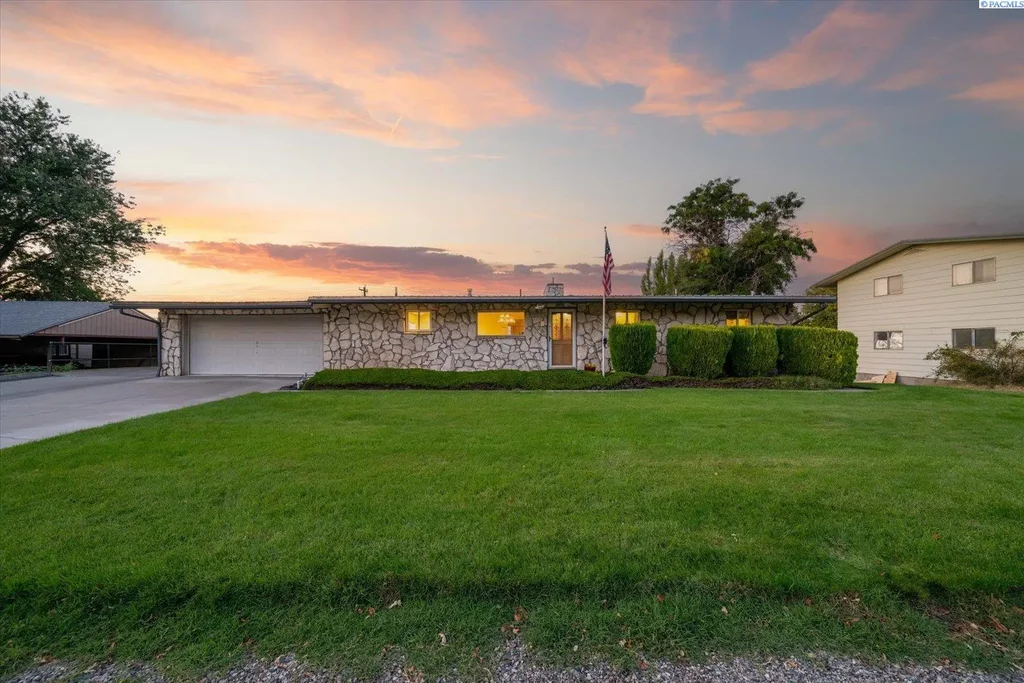 6336 W Willamette Ave, Kennewick