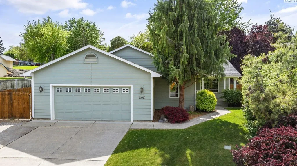 805 W 18th Court, Kennewick