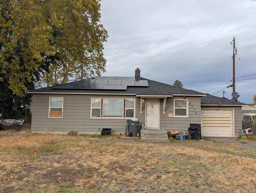 4218 W Hood Ave, Kennewick