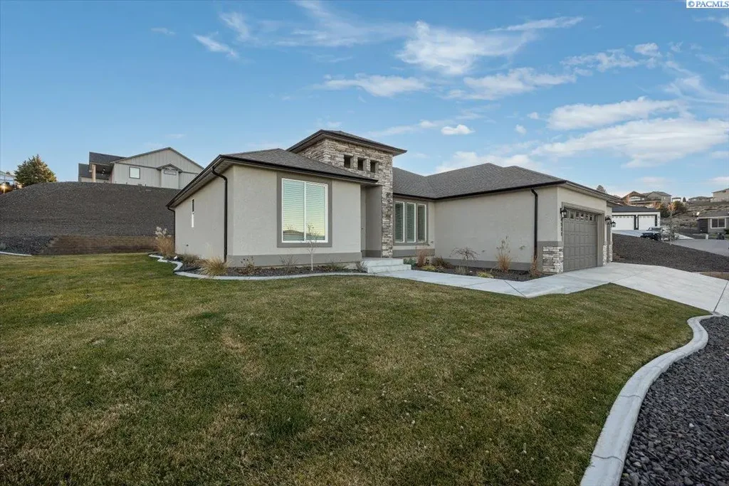 4511 Laurel Ct, West Richland