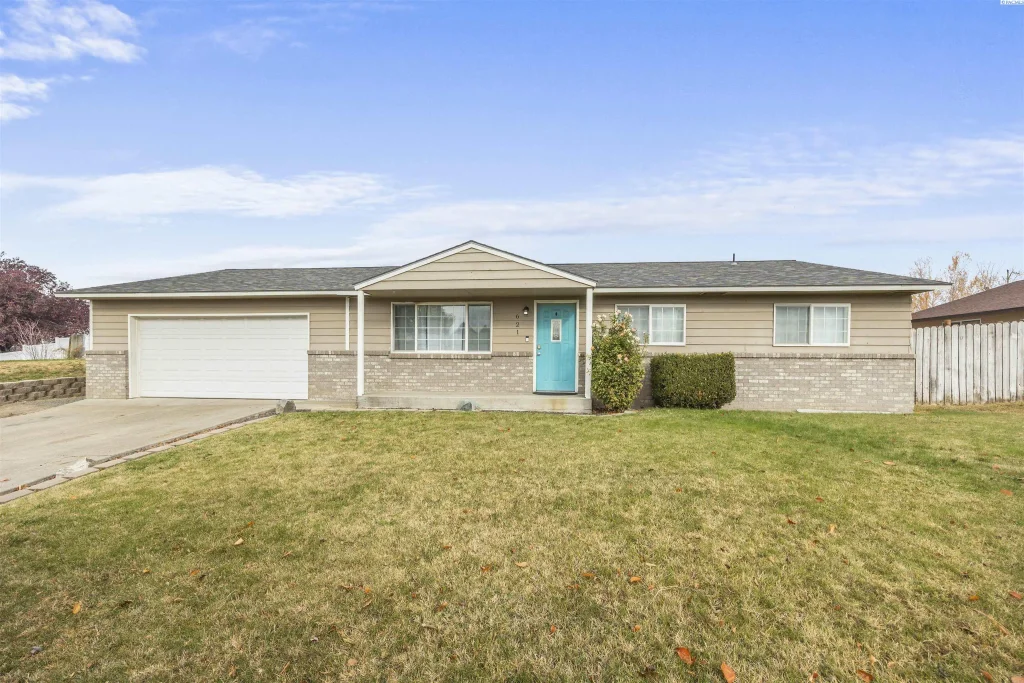 621 Westwind Drive, Zillah