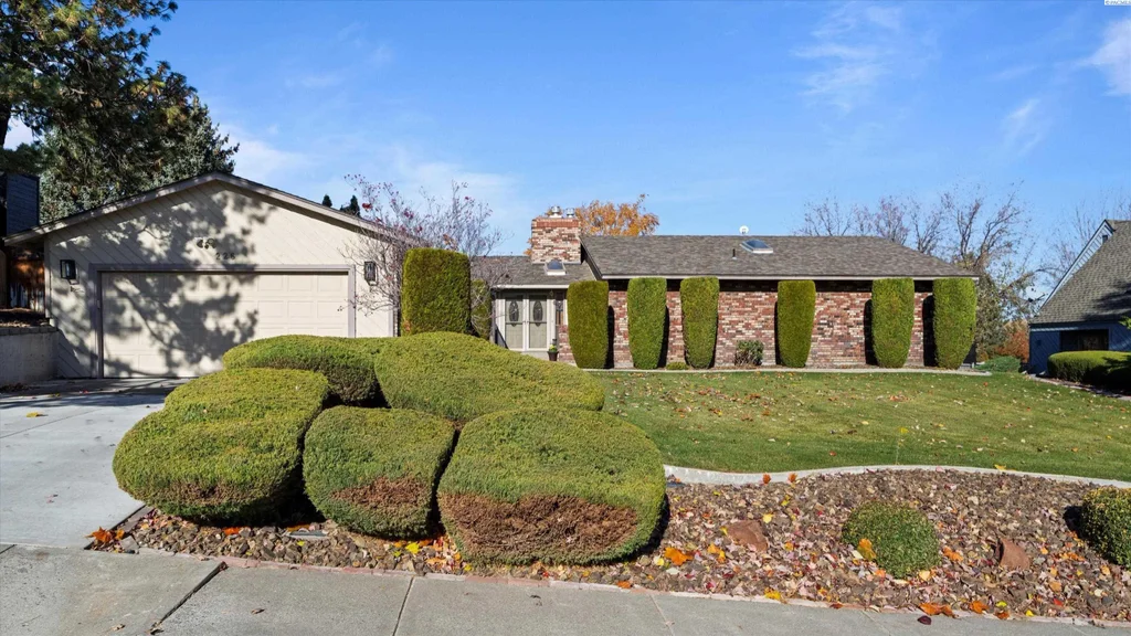 226 Pinetree Ln, Richland