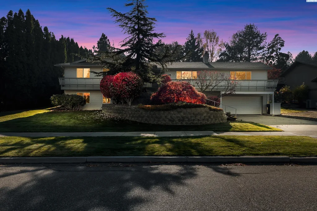 1983 Greenbrook Blvd, Richland