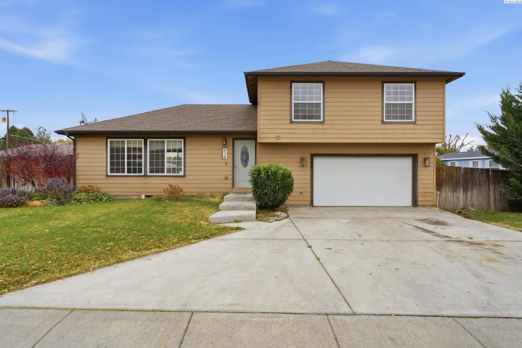 414 7th St, Benton City