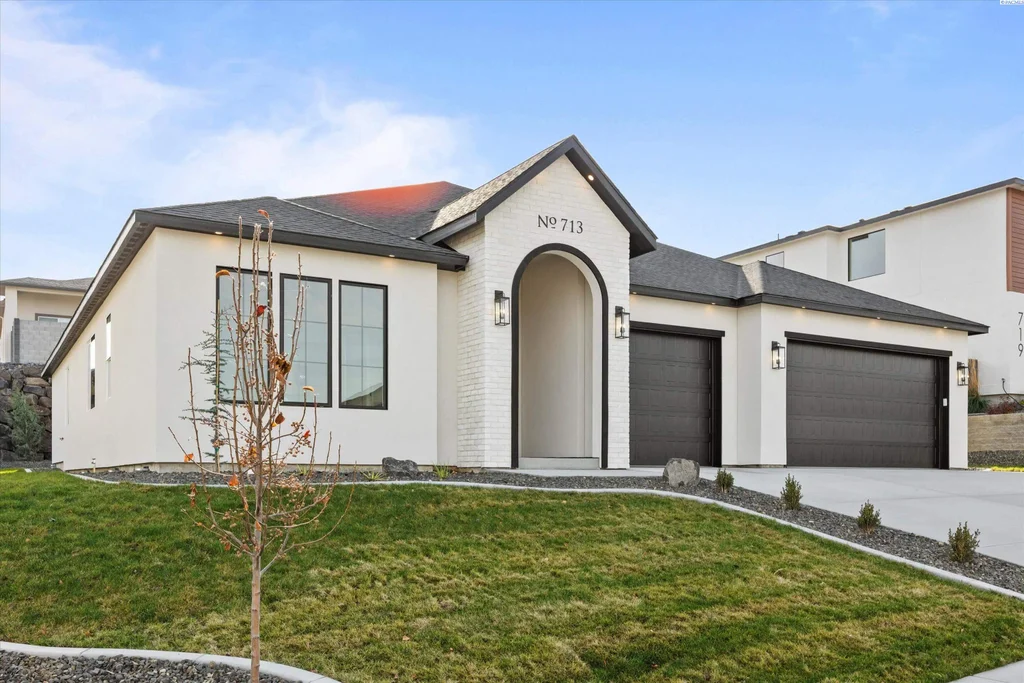 713 Mara Loop, Richland