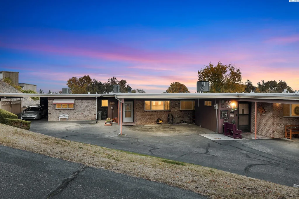 200 N Waverly Pl, Kennewick