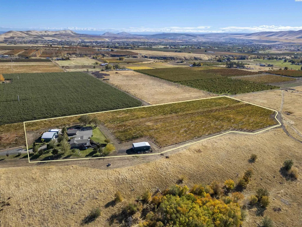 22207/22003 Gerrick Road, Benton City