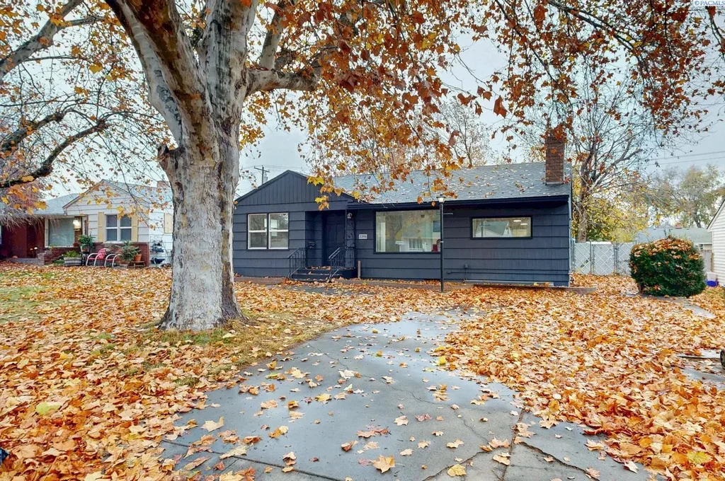 2206 W 1st Avenue, Kennewick