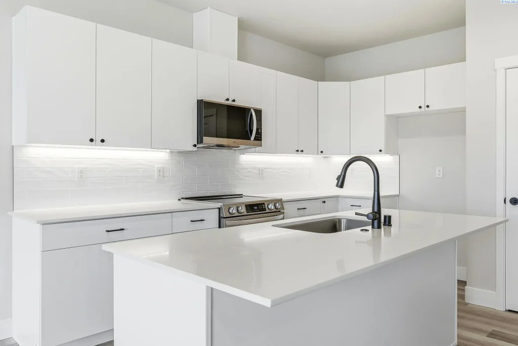 4605 Road 114, Pasco