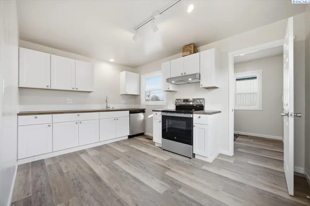 501 S Fir St, Kennewick