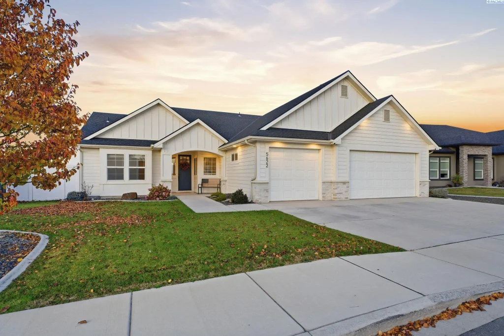 5622 W 41st Ave, Kennewick