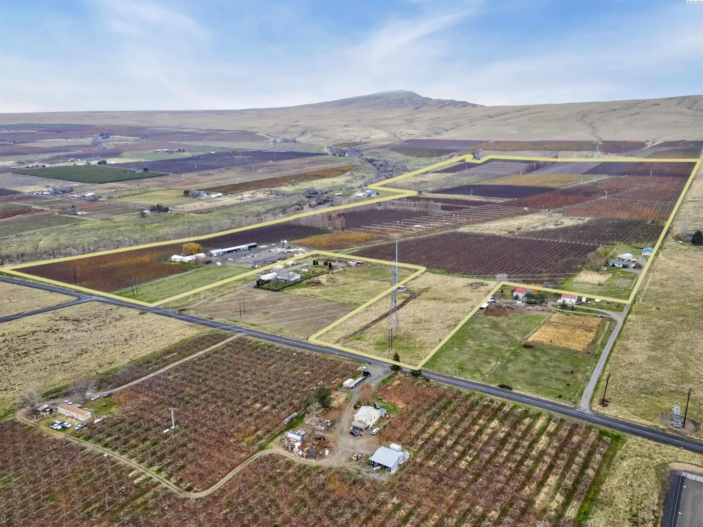 14306/11816 W Acord Road, Benton City