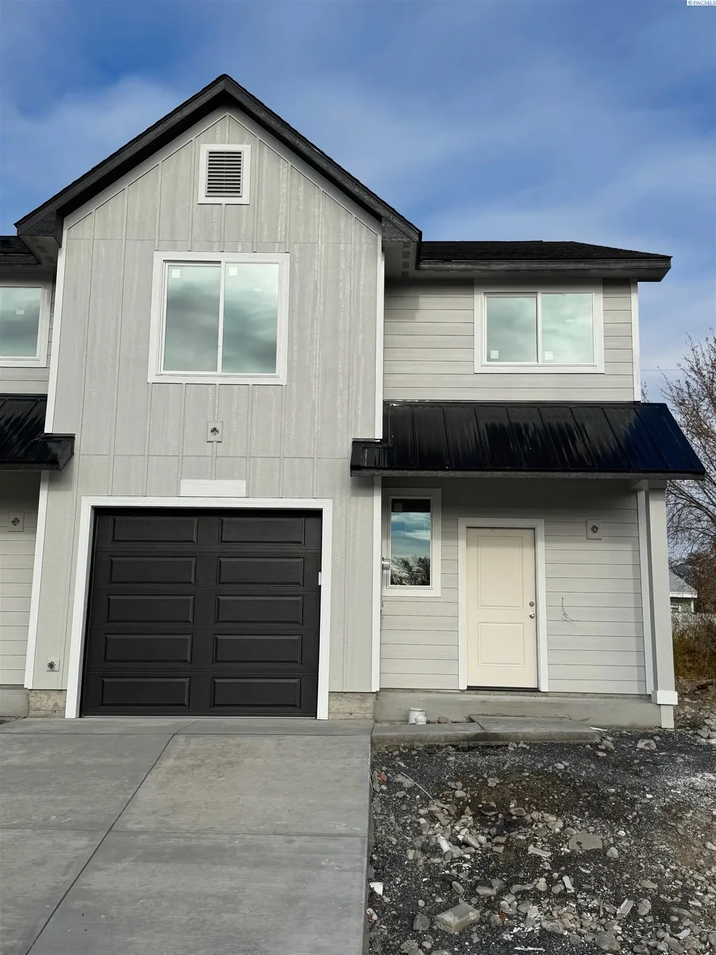 3471 W 6th Place, Kennewick