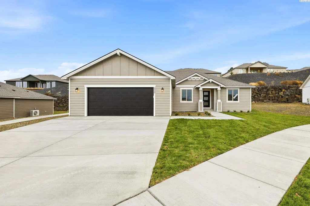 6520 W 29th Ct, Kennewick