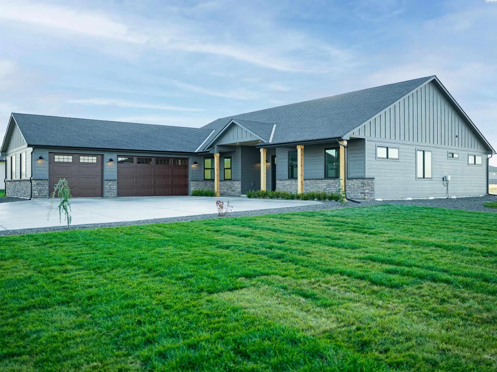 7204 Ambrosia Street, Kennewick