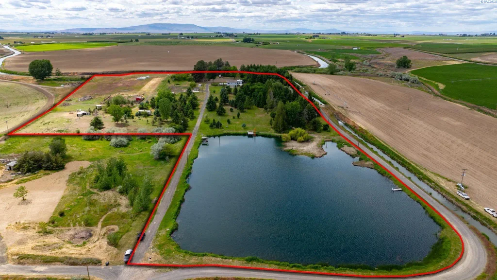 4902 Fir Rd, Eltopia