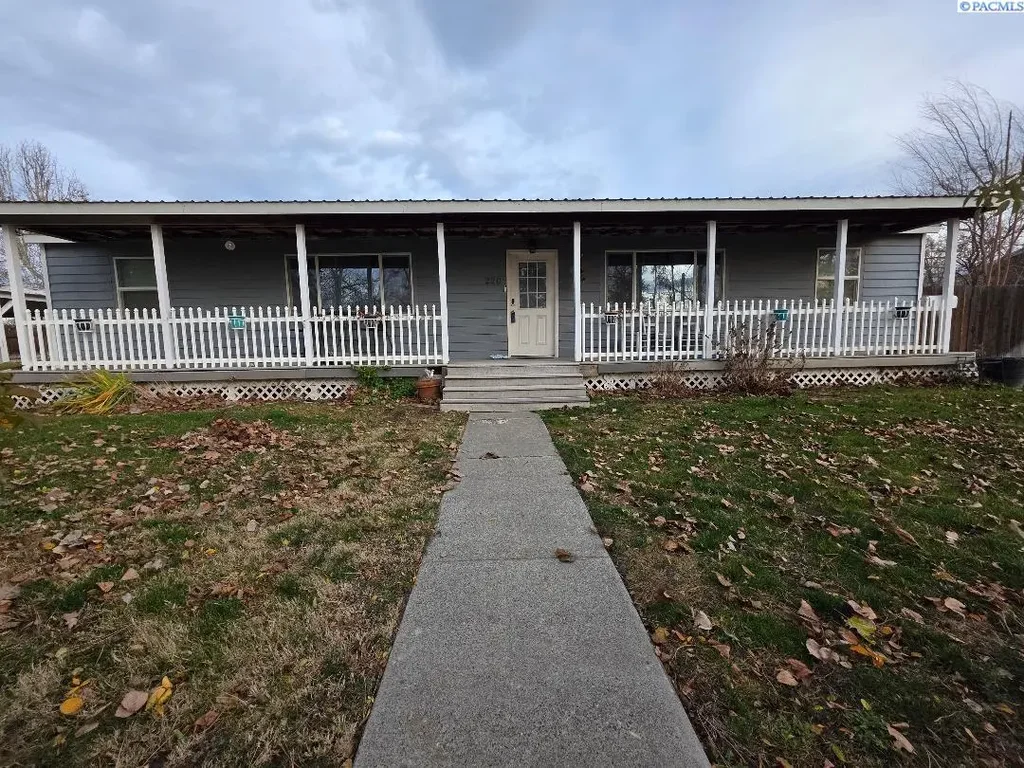 220 Goethals Dr, Richland