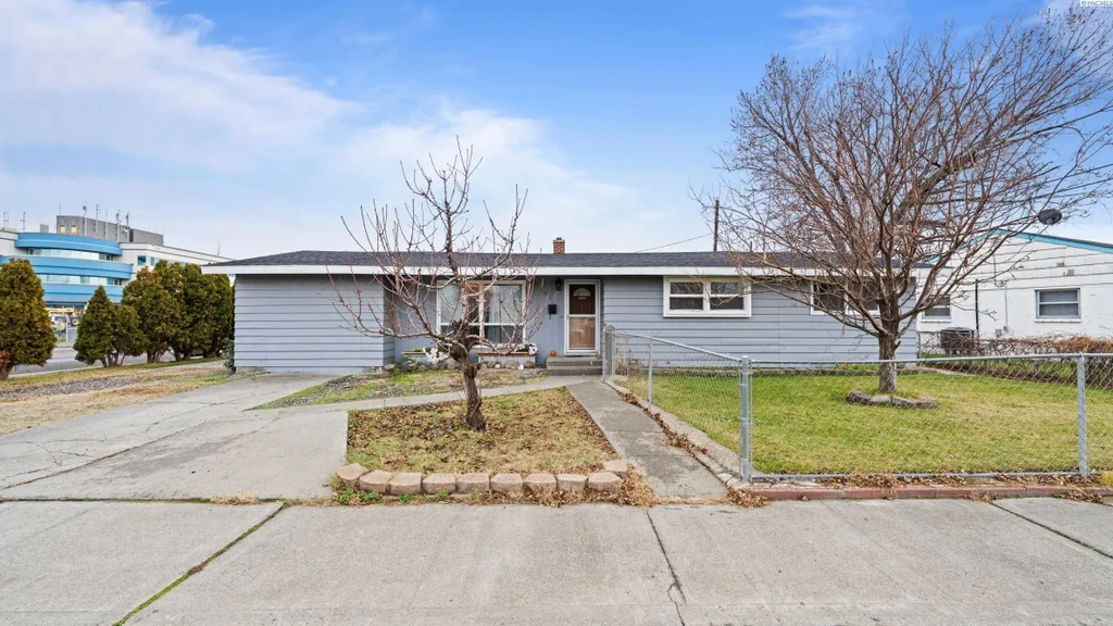 1001 S Benton, Kennewick