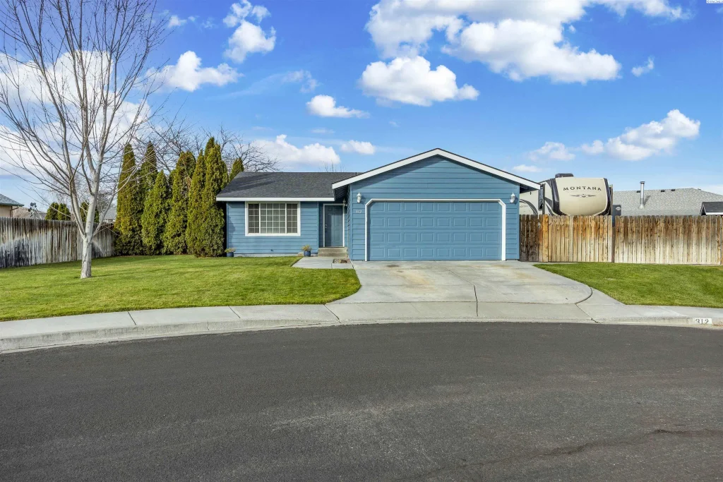 312 Wenas Ct, Richland