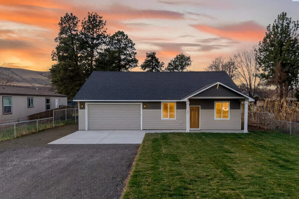 307 6th St, Benton City