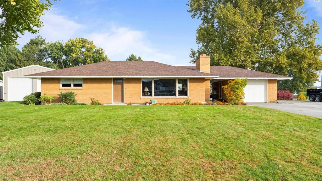 7715 W Dradie St, Pasco